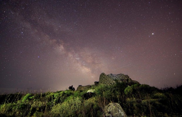 Опубліковані неймовірні фото Чумацького шляху над Сардинією