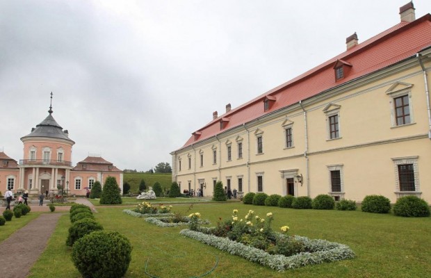 Подорож українськими замками, частина II. Містична Львівщина