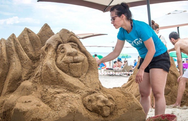 Водяний, Кіт і Король Лев: в Одесі пройшов фестиваль піщаної скульптури (фоторепортаж)
