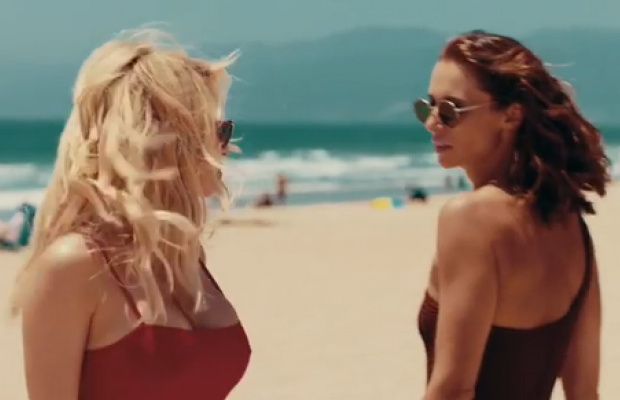 Дружина російського банкіра: стало відомо, з ким цілувалася Лобода у новому кліпі (відео)