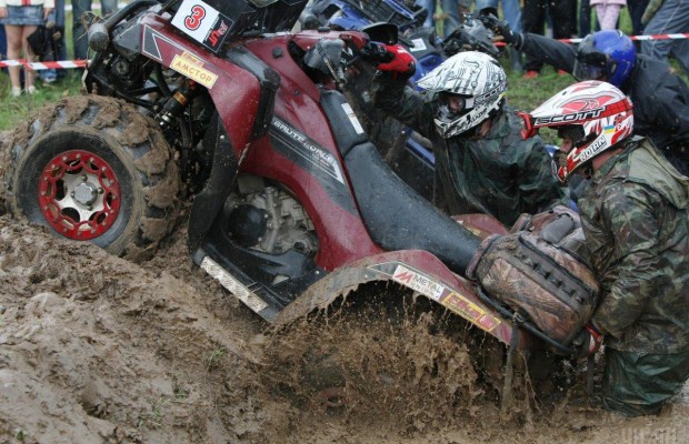 Без джипов и квадроциклов: в Киеве запретили популярное развлечение в заповедниках