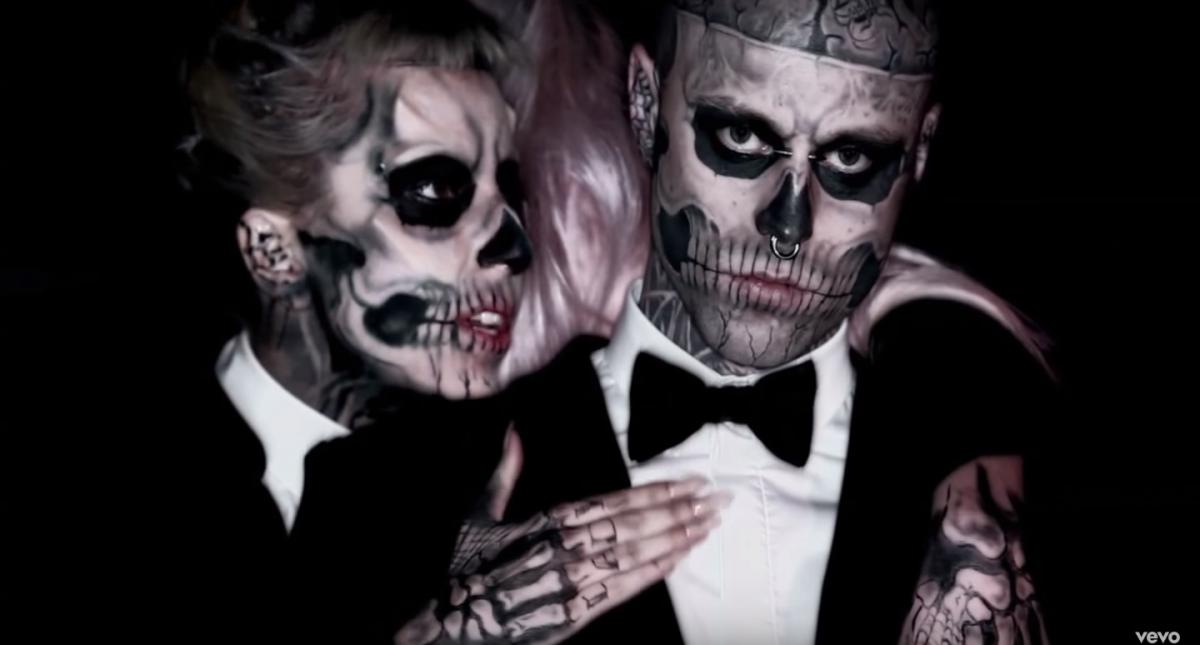 "Парень-Зомби" ушел из жизни / Кадр из видео Lady Gaga - Born This Way