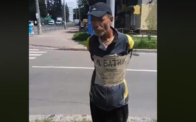 Мужчину, которого в Чернигове привязывали к столбу, наказали за хулиганство по отношению к памятнику Небесной Сотни / фото facebook.com/TarnavskyiOleksandr Мужчину, которого в Чернигове привязывали к столбу, наказали за хулиганство по отношению к памятнику Небесной Сотни / фото facebook.com/TarnavskyiOleksandr
