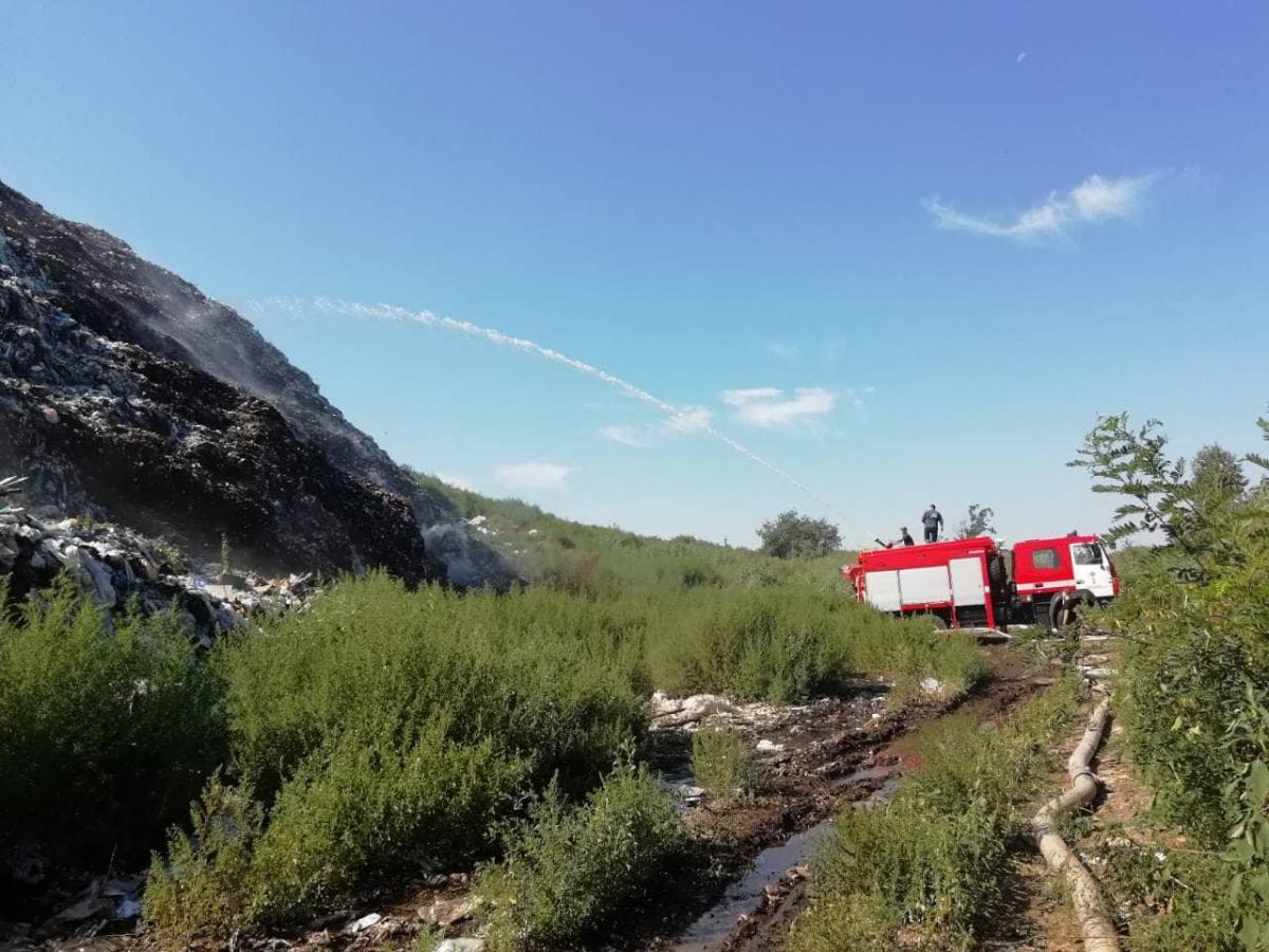 На Полтавщине горит свалка / фото ГСЧС в Полтавской области На Полтавщине горит свалка / фото ГСЧС в Полтавской области