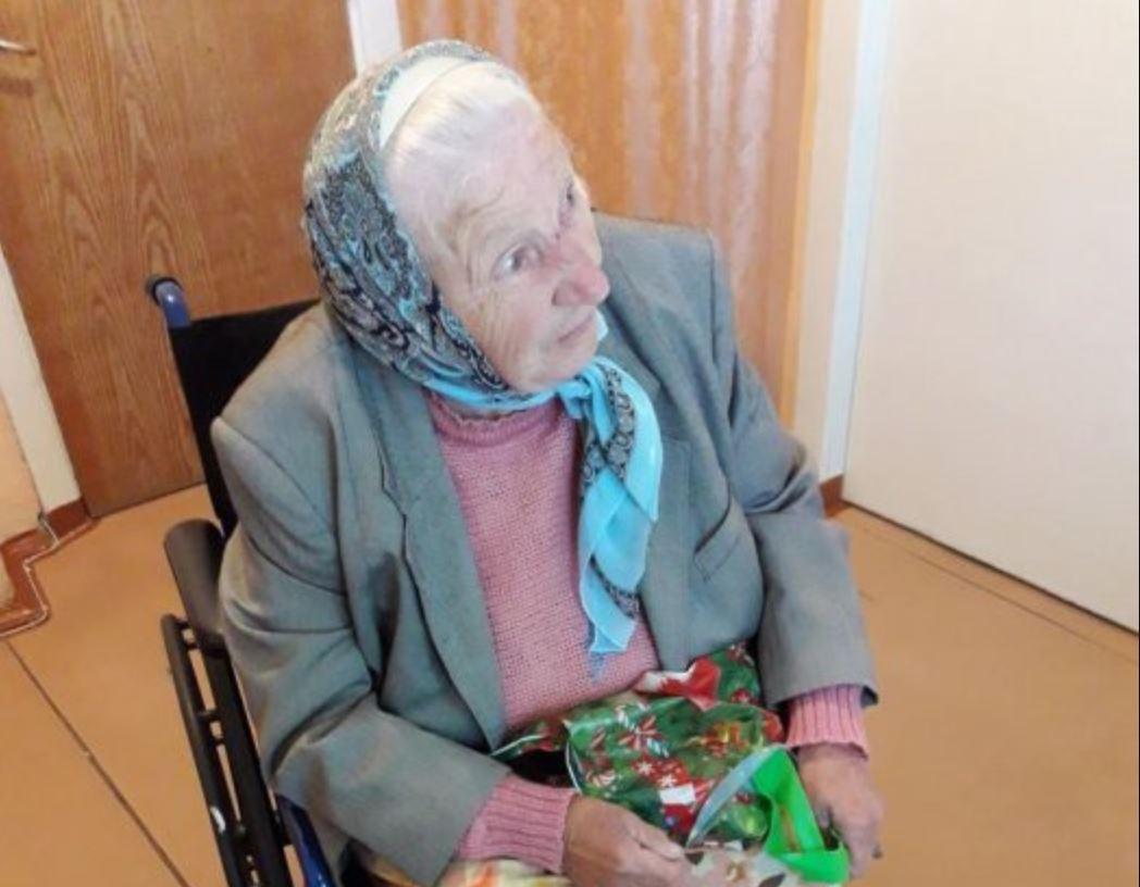 У Миколаєві волонтери намагаються з'ясувати, як пенсіонерка подарувала свою квартиру синові головного лікаря міського пологового будинку №1 / фото "Новости N"