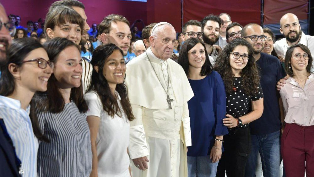 Папа Франциск встретился с 70 тысячами итальянских юношей и девушек / vaticannews.va
