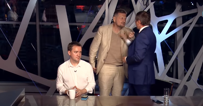 Мосійчук і Шахов почубилися прямо в студі телеканалу / скріншот