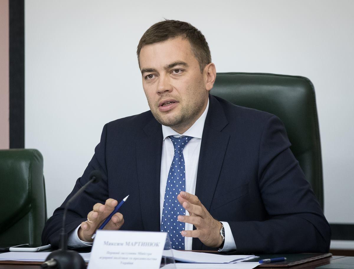 Мартынюк заявил, что наиболее трудной в реализации является программа поддержки той части населения, которая содержит молодняк крупного рогатого скота Мартынюк заявил, что наиболее трудной в реализации является программа поддержки той части населения, которая содержит молодняк крупного рогатого скота