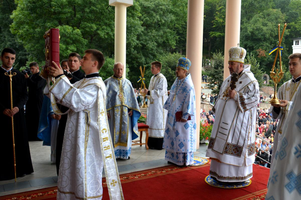 У Зарваниці відбулася багатотисячна Успенська проща УГКЦ / zarvanytsya.org