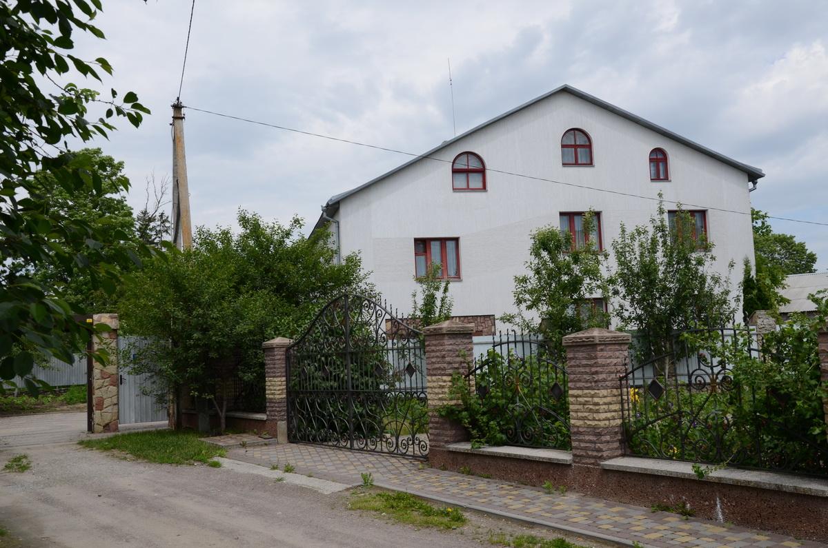 Людей незаконно удерживали в здании под Тернополем / Фото пресс-службы областной прокуратуры