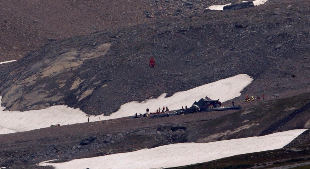 Up to 20 feared dead in Swiss Alps plane crash | UNIAN