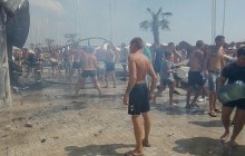 На пляже в курортном Коблево вспыхнул пожар, один человек госпитализирован (фото, видео)