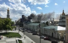 В центре Харькова поднялся столб черного дыма: горит здание одного из ВУЗов (фото, видео)