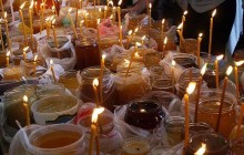 В Запорожской епархии УПЦ проходит акция по сбору меда и консервации для вынужденных переселенцев