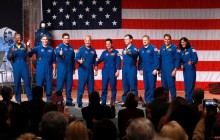 NASA представило космонавтов, которые полетят на МКС на пилотируемых кораблях
