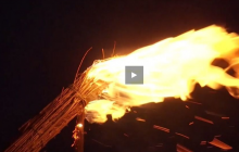 В Китае проходит традиционный огненный фестиваль (видео)