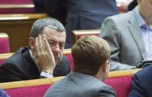 Нардеп задекларировал коллекцию часов и крестов, которая дороже его Ferrari