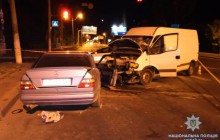 В Одесской области в результате столкновения Mercedes и Renault погиб иностранец, пострадали еще шесть человек