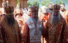 Предстоятель УПЦ возглавил праздничное богослужение на территории оздоровительного центра при Банченском монастыре