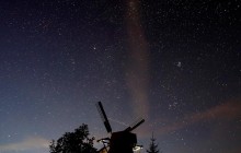 Календар подій: пам'ятні Дні України, помста кита-гіганта, історія маніяка-"комуніста", перший мотоцикл від Daimler, трагедія корабля-близнюка "Титаніка", символ Іспанії - музей Прадо, вбивство Кеннеді та жінка, що згубила Шопена