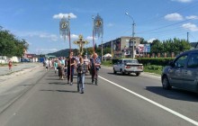 На Тернопольщине верующие и священники УПЦ прошли крестным ходом за безопасность дорожного движения