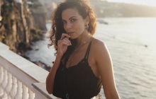 "Трусы еще выше нельзя натянуть?": Настю Каменских раскритиковали за фото в купальнике