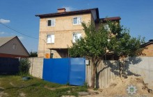 Под Киевом более 20-ти человек против воли удерживали в реабилитационном центре