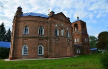 Уникальный брянский храм с горой и пещерой внутри отметил 200-летие