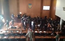 Через місяць після заворушень у міськраді Конотопа у Києві затримали спортсмена, який бив поліцейських свердлом