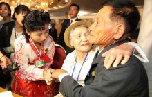 Вперше за 60 років: у КНДР пройшли зустрічі розділених сімей з Північної і Південної Корей (фоторепортаж)