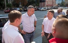 Кличко перевірив, як відремонтували пошкоджену після негоди проїжджу частину вулиці Антоновича