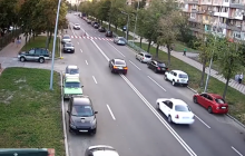 Камери зафіксували з десяток порушень ПДР водієм BMW за кілька годин до масштабної ДТП у Києві (відео)