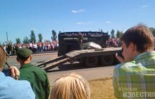 В России перевернулся танк, участвовавший в параде (фото, видео)