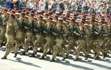 В статуті Збройних сил лишається радянське звернення "товариш"