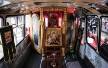 Православный священник создал автобус-храм, чтобы служить в отдаленных селениях