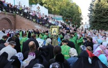 Тысячи верующих приняли участие в торжествах в честь Иоанна Затворника Святогорского