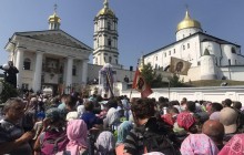Понад 30 тисяч вірян пройшли з молитвою до Божої Матері 210 кілометрів з Кам’янець-Подільського до Почаєва