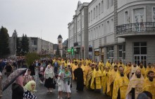 На Закарпатье православные прошли крестным ходом с молитвой о родном крае (фото)