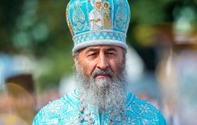 Предстоятель УПЦ пояснив, що шанується в мирському, а що – у духовному житті