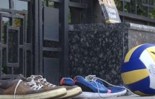 Під посольством РФ у Києві створили емоційну інсталяцію щодо зниклих безвісти у Криму (відео)