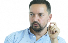 "Реальна картинка перемоги України над Росією виглядає так: у Москві із жахом обговорюють, як нехороші українці проштовхнули свого кандидата у президенти РФ"
