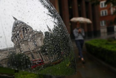 Одесу накрила злива, місто частково підтоплене (відео)