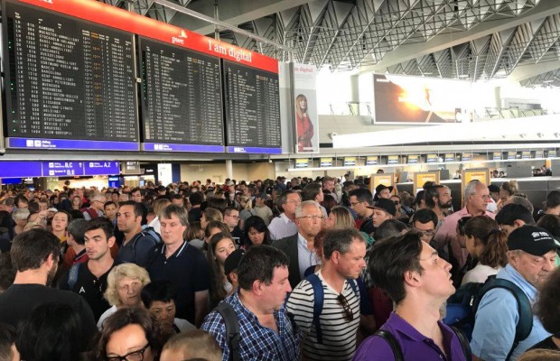 Эксперты назвали самую удобную одежду для путешествий