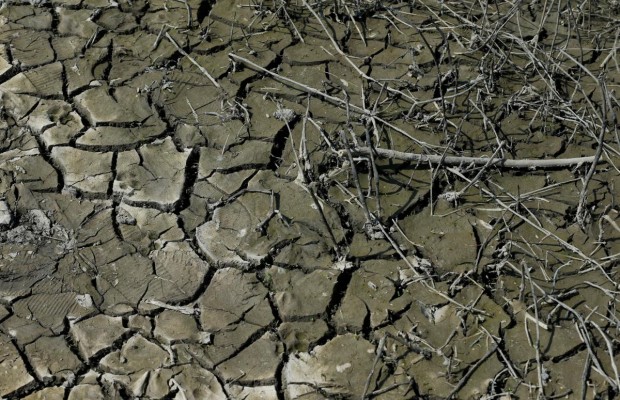 На Філіппінах посуха "розкрила" затоплене місто – тепер туди ринули туристи (відео)