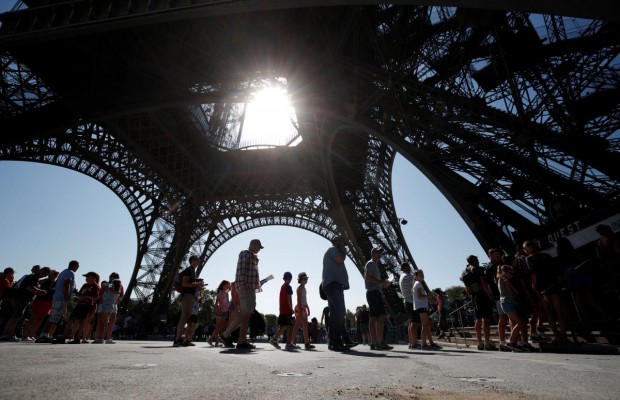 В Париже оштрафовали на 1,4 миллиона евро владельцев квартир, сдававших их туристам