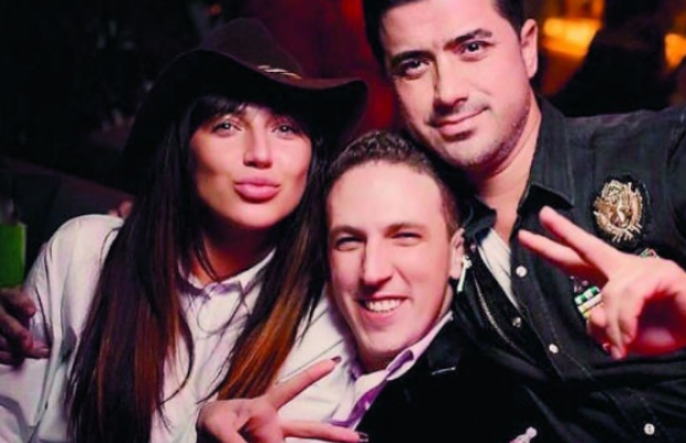 "Живуть разом": у ЗМІ з'явились подробиці стосунків чоловіка Лорак з коханкою