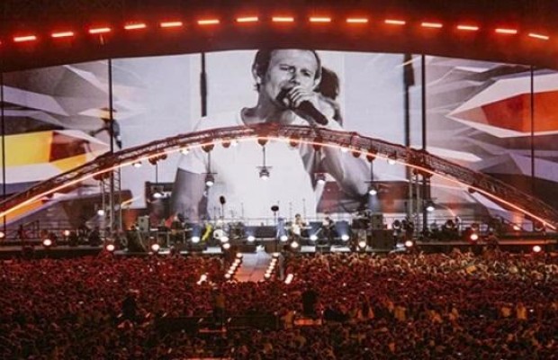 Концерт «Океан Ельзи» на День Незалежності: як Вакарчук зібрав повний Олімпійський (фото)