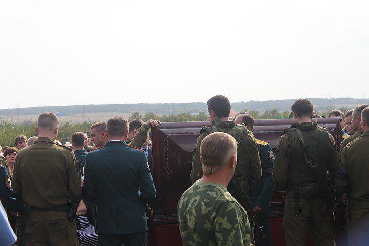 Захарченка закопали 2 вересня / фото kotsnews/Telegram Захарченка закопали 2 вересня / фото kotsnews/Telegram