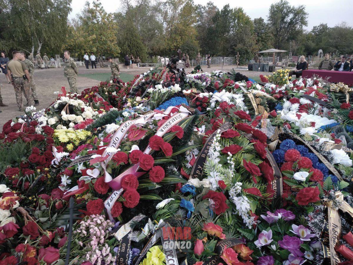 Захарченко закопали 2 сентября / фото t.me/wargonzo Захарченко закопали 2 сентября / фото t.me/wargonzo
