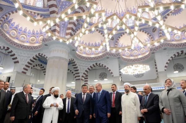Участие в церемонии открытия мечети приняли президенты Турции и Кыргызстана / islam-today.ru